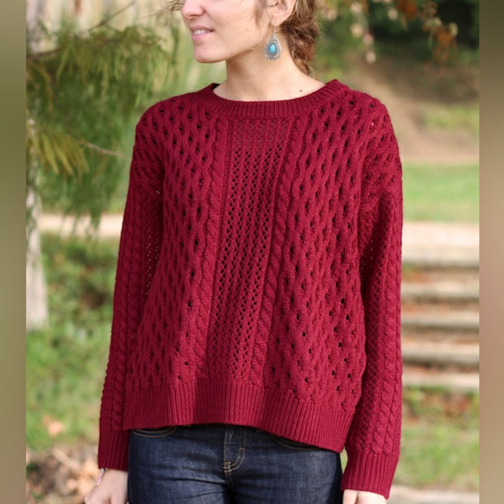 NWOT Chunky crochet sweater large